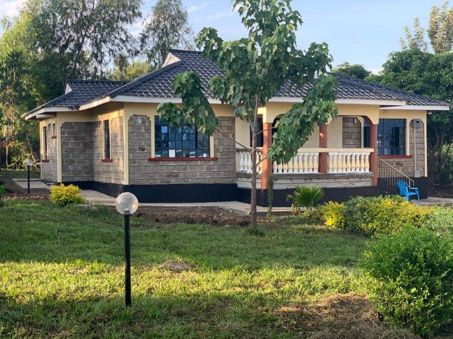 Siaya Man who overcame abject poverty to become dentist builds elderly mom new house