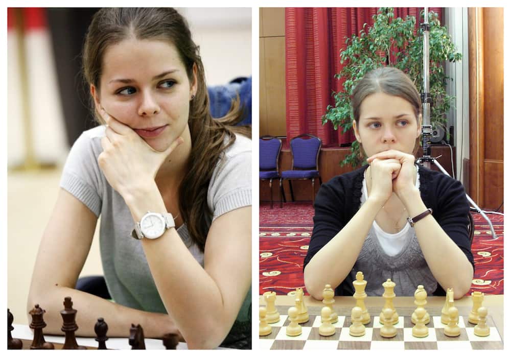 HOTTEST FEMALE CHESS PLAYER