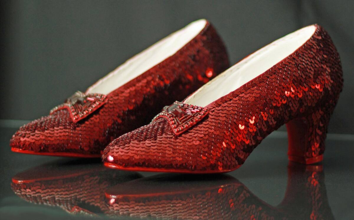 Magical Slippers made with Swarovski Crystal Glass Magic High Heel shoes  Brooch | eBay