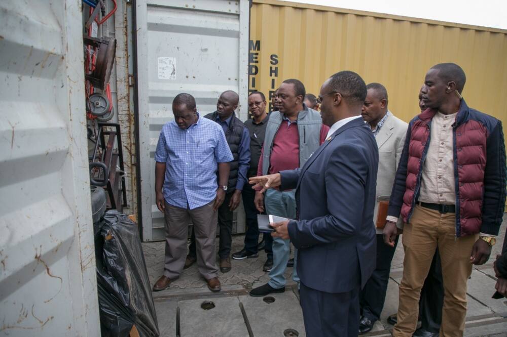 Uhuru visits Embakasi depot after receiving complaints from traders whose goods were seized