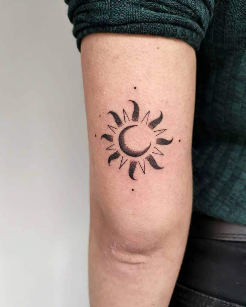 Sun Moon Tattoo design #sunmoontattoo #sunmoon #Tattoo #design #by  #ganeshptattooist #nanded #nandedcity #Small #smalltattoo #2022 | Instagram