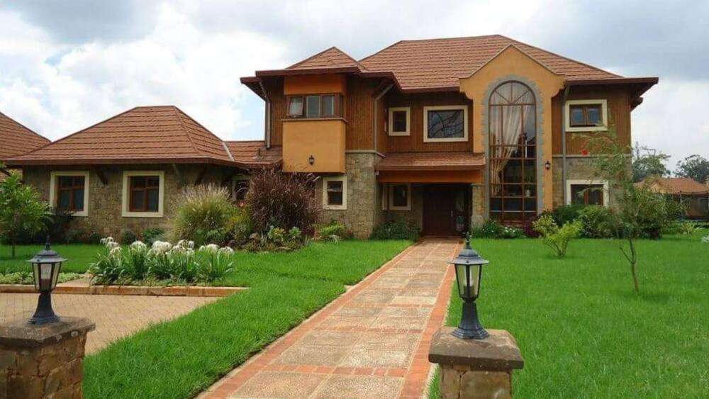 EACC detectives raid Governor Anne Waiguru's home