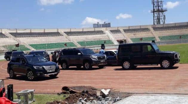 Uhuru drives himself to Nyayo stadium to inspect Moi's burial preparations
