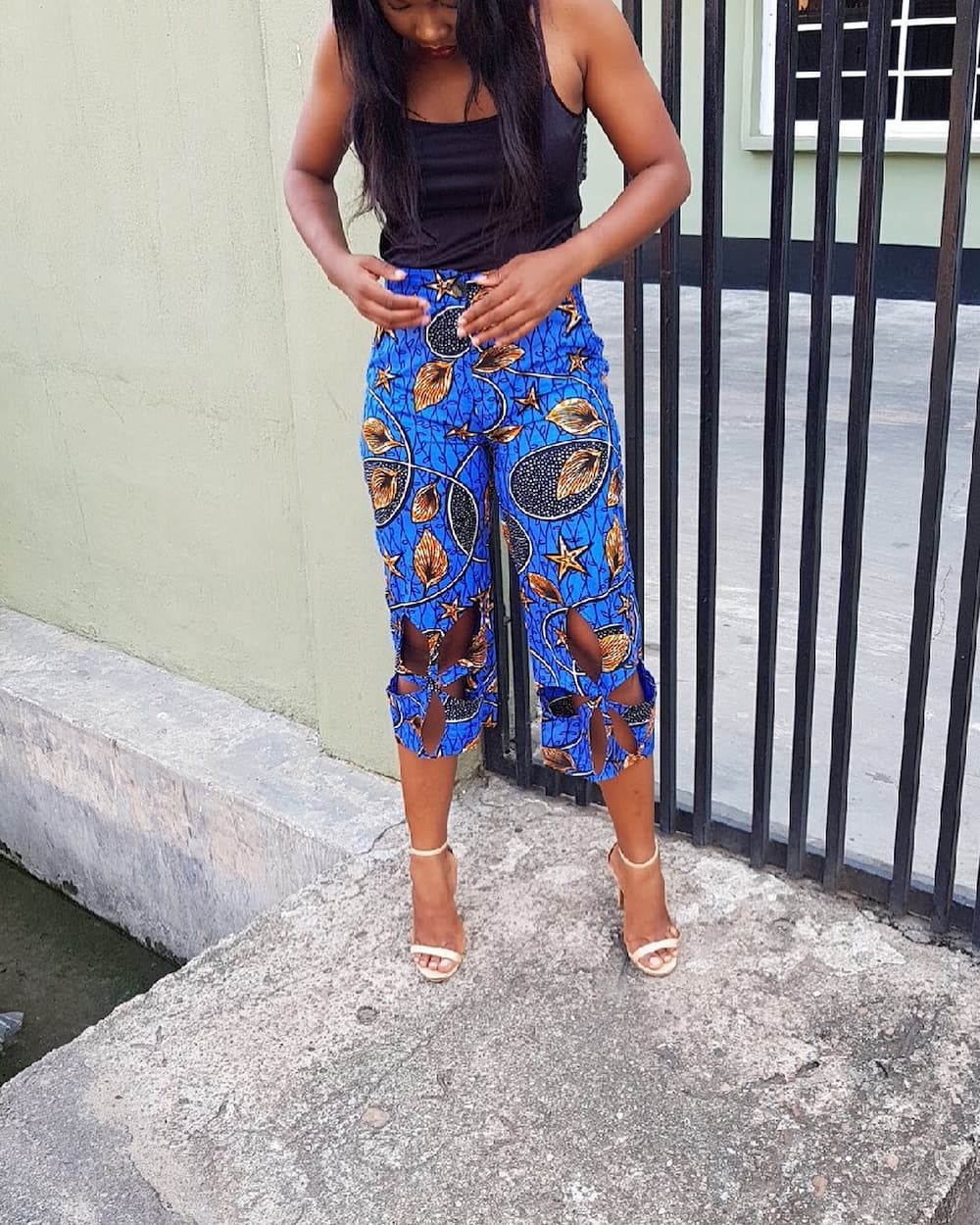 High-waist Ankara shorts and tops for ladies: 20 latest styles