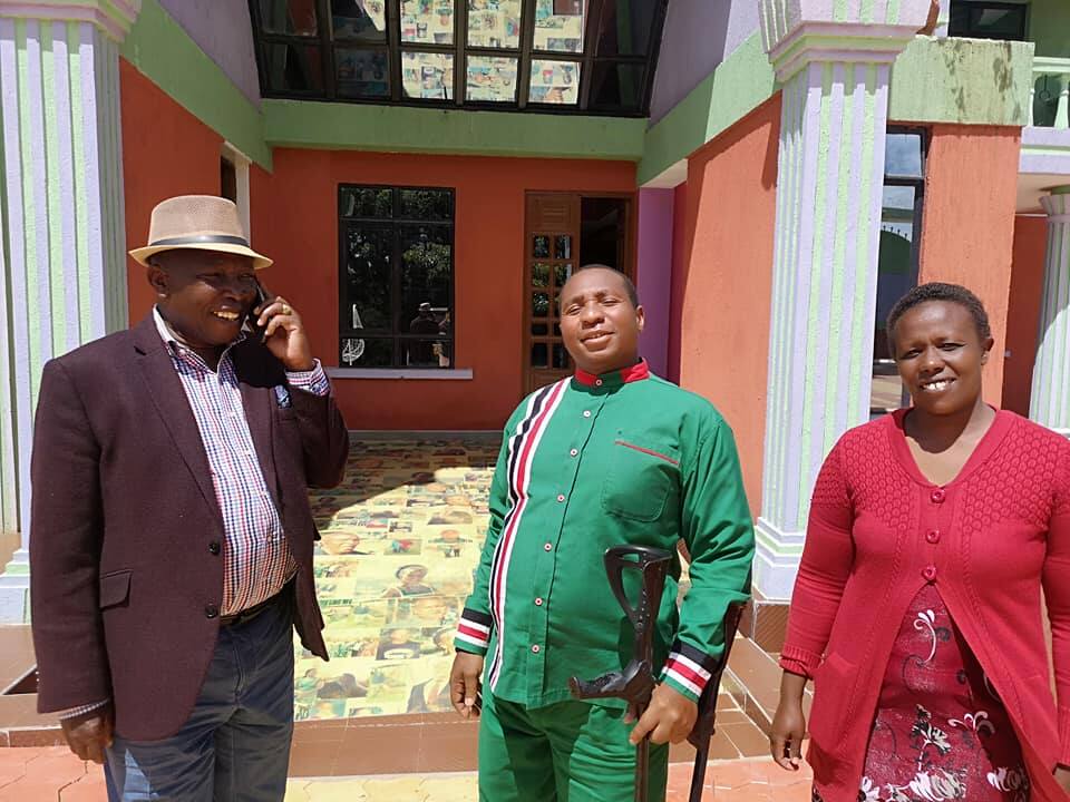 Ruto's man Ole Sankok tiptoes to Uhuru's camp after meeting Maina Kamanda