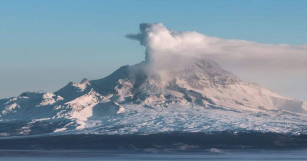 Russian volcano erputs