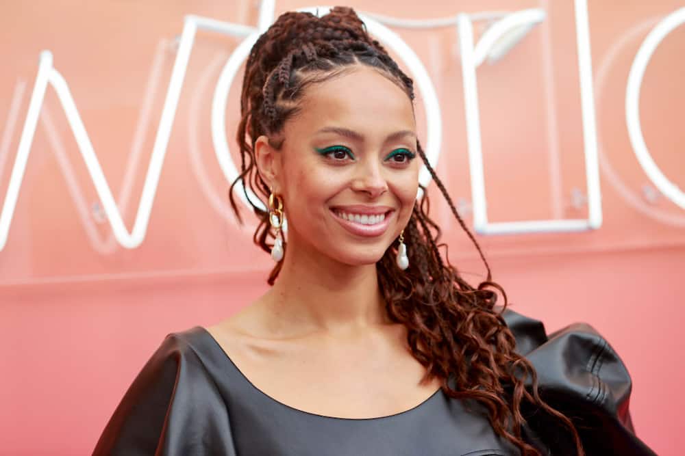 black actresses under 40