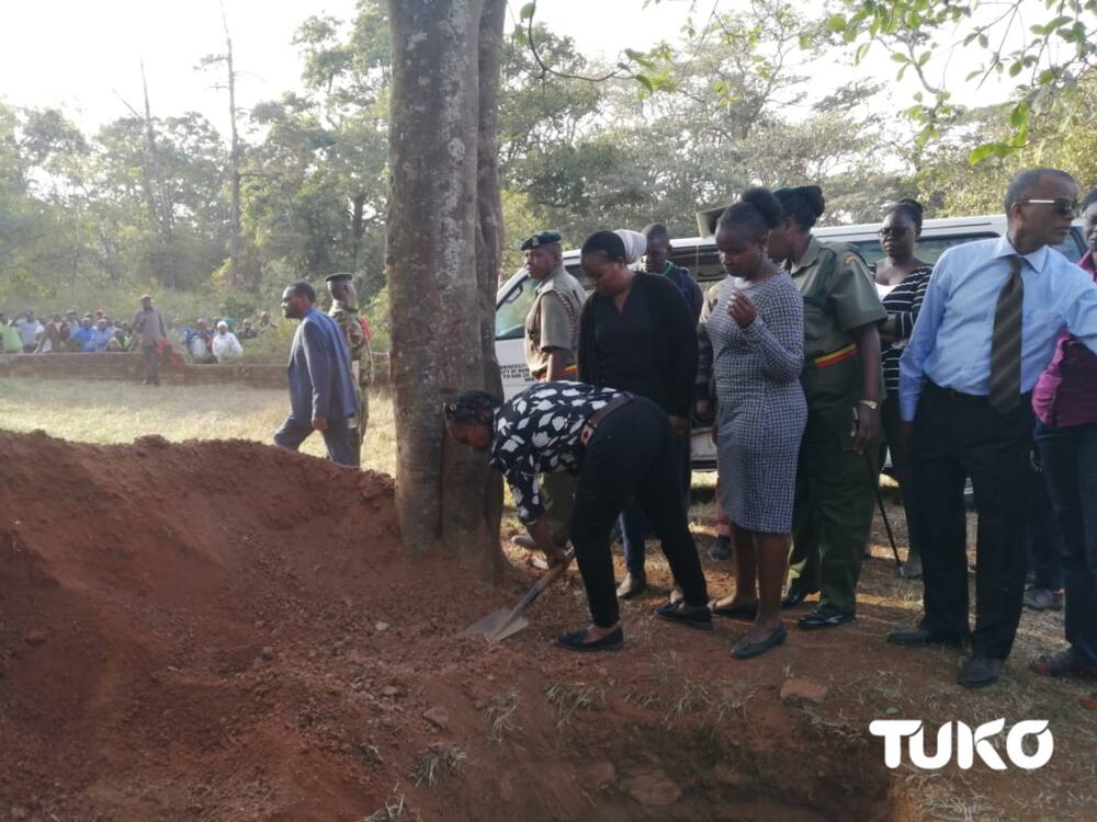 Sarah Wairimu's moving tribute during late husband Tob Cohen's burial