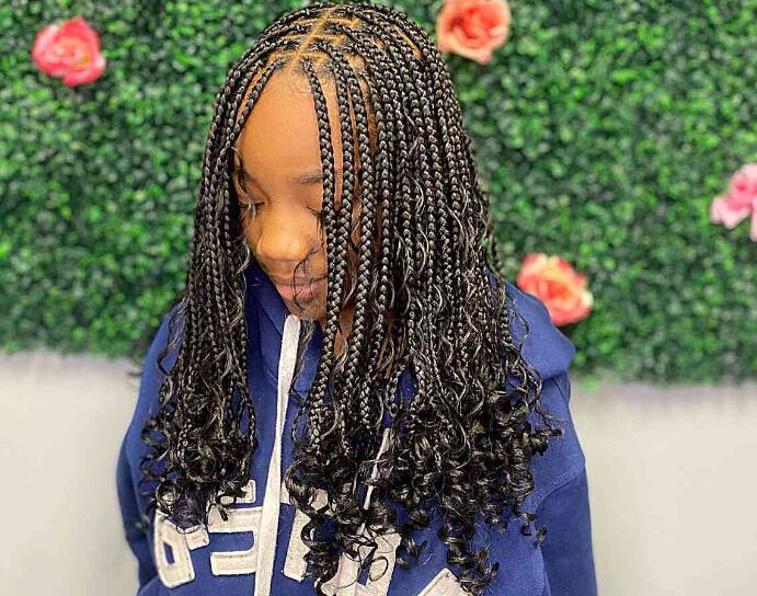 Medium boho knotless braids: 20 stunning ideas to try out - Tuko.co.ke