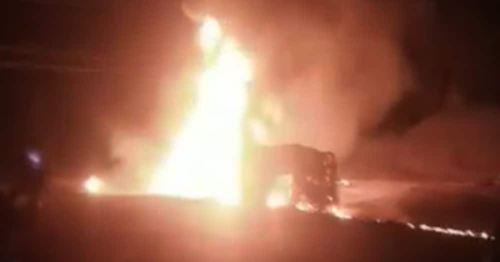 Accident scene where a fuel tanker overturned and burst into flames. Photo: TV47.