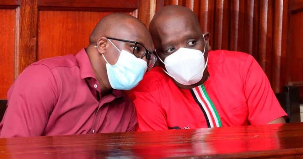 Dennis Itumbi (r) and Samuel Gateri Wanjiru at the Milimani Law Court on June 15, 2021. Photo: Nation.