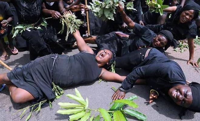 Kazi ya Kunusa Makwapa na Ajira Zingine za Ajabu Duniani