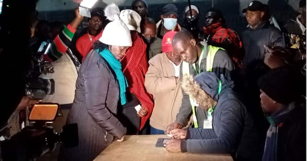 Martha Karua casting her vote.