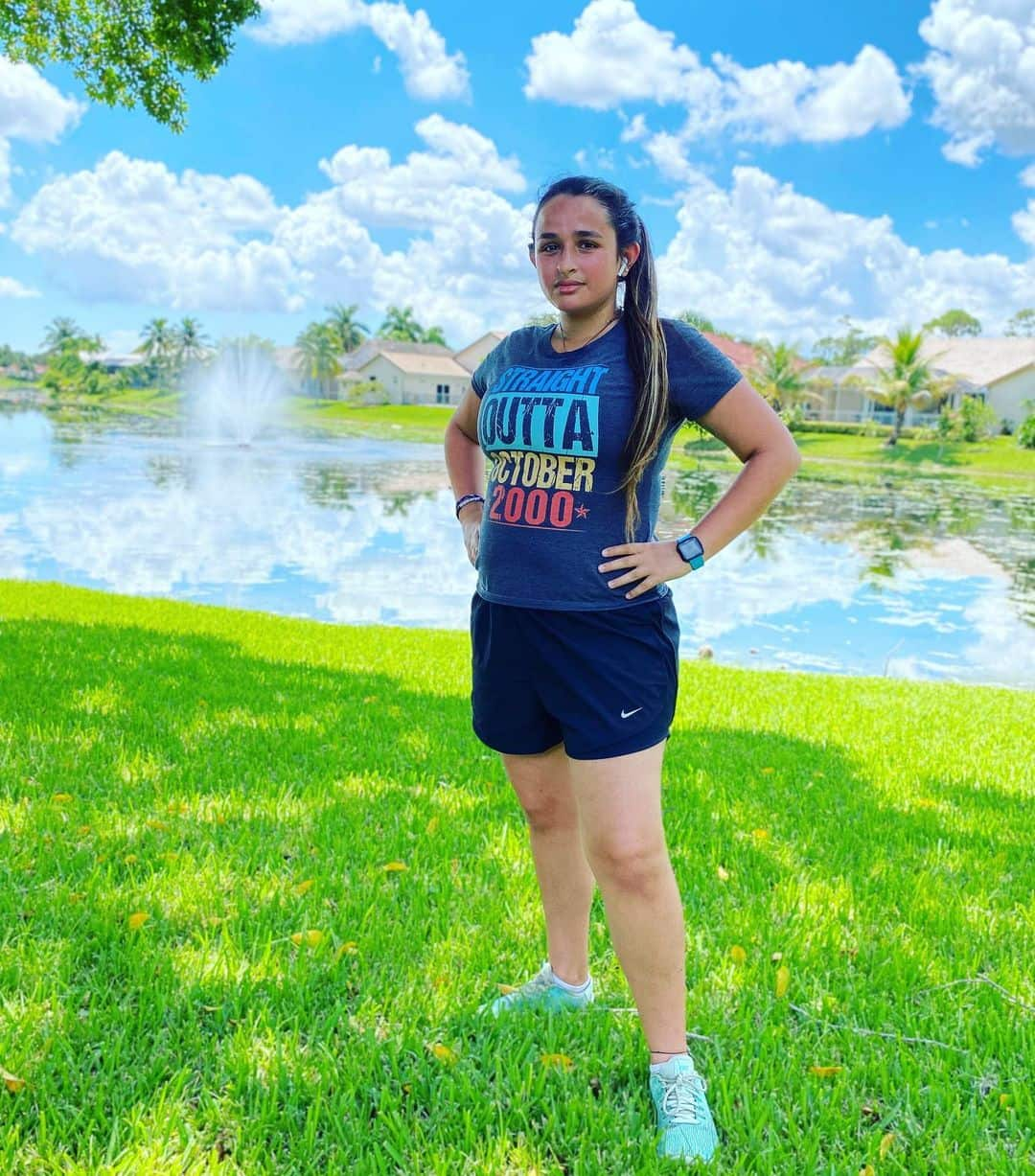 Jazz Jennings Bio Real Name Before Surgery Net Worth Family Weight   2a23154ed4f51a02 