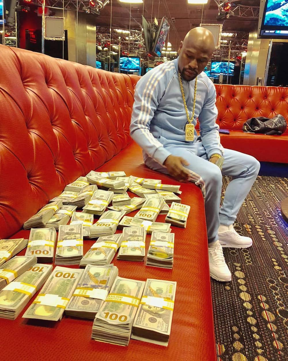 Boxing news 2020, Floyd Mayweather, net worth, money, Instagram