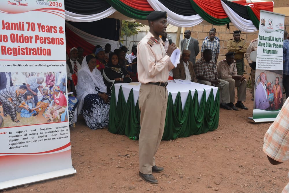 Mwachaunga Chaunga addressing residents of Isiolo