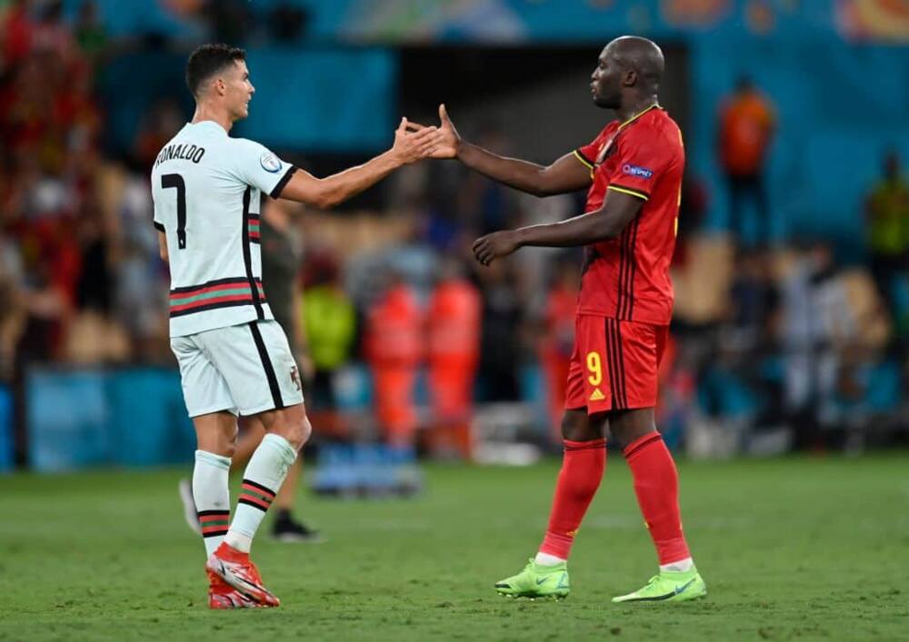 Cristiano Ronaldo exchanging pleasantries with Serie A rival Romelu Lukaku - Getty Images.