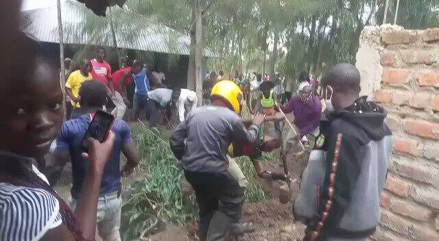 Abenny Jachiga: Police bury celebrated Ohangla musician at 2:30am after mourners disrupted burial