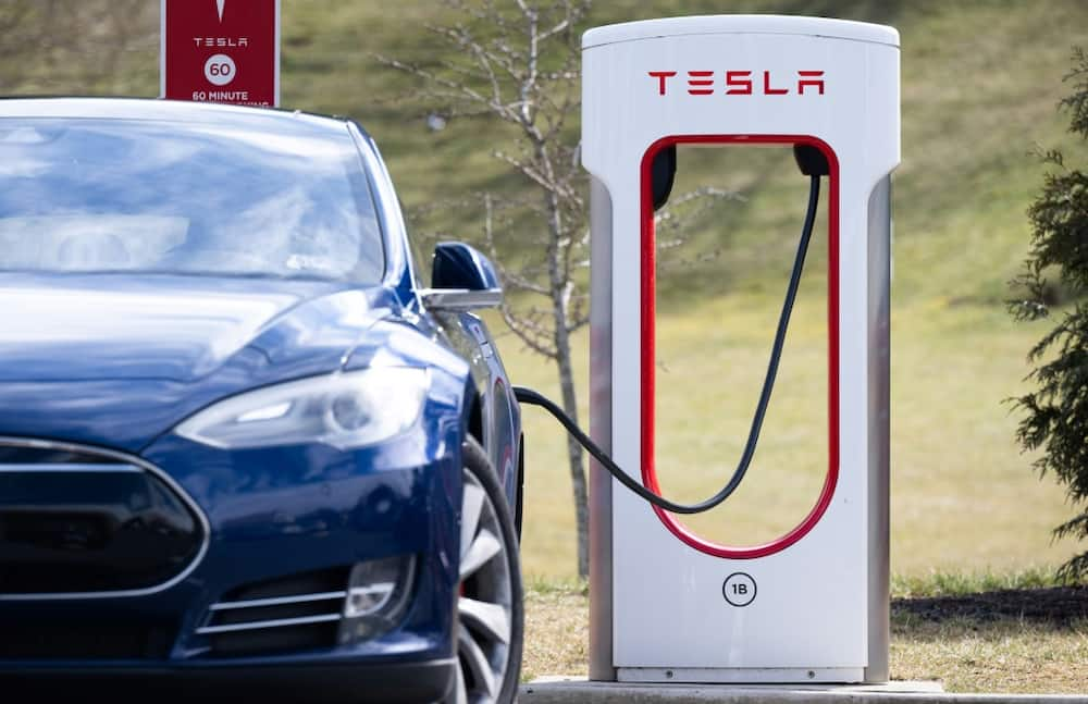 Tesla hará una gran inversión en la planta de México, dice el gobierno