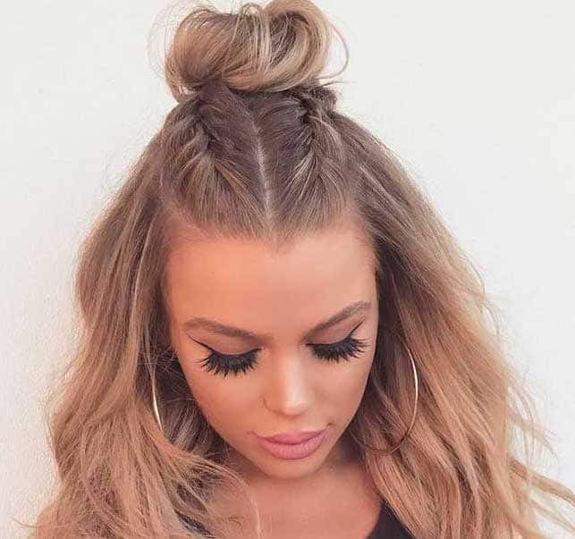 hairstyles for small foreheads