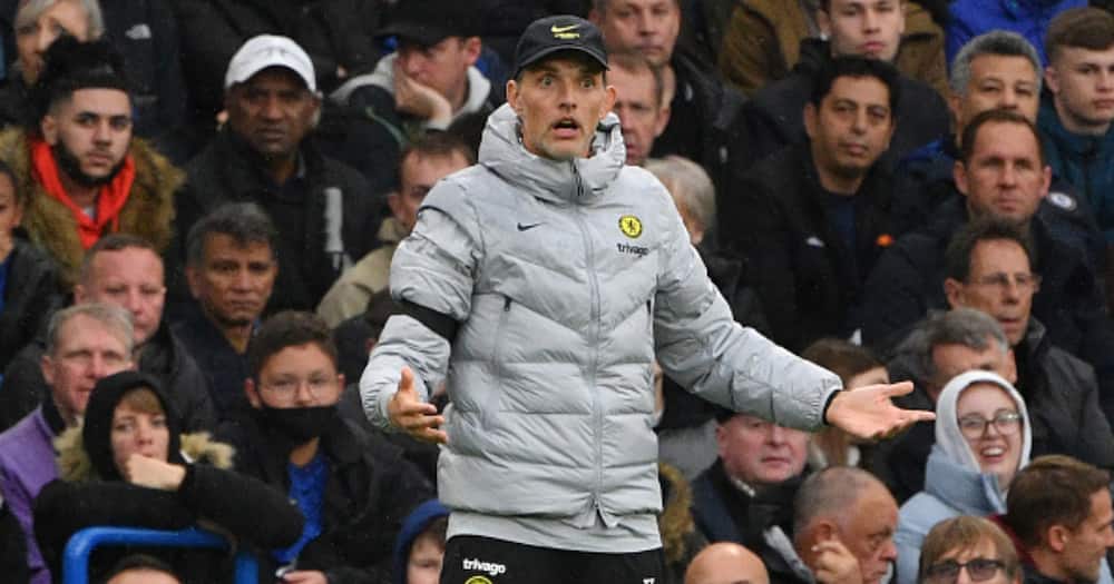 Thomas Tuchel gestures from the side-lines during the English Premier League football match between Chelsea and Southampton at Stamford Bridge. (Photo by JUSTIN TALLIS / AFP)