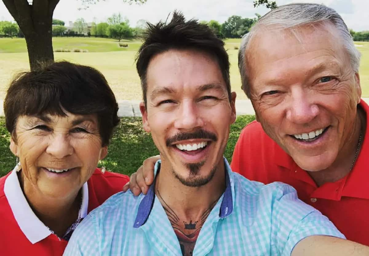 Who Is David Bromstad's Twin Brother? What You Should Know - Tuko.co.ke