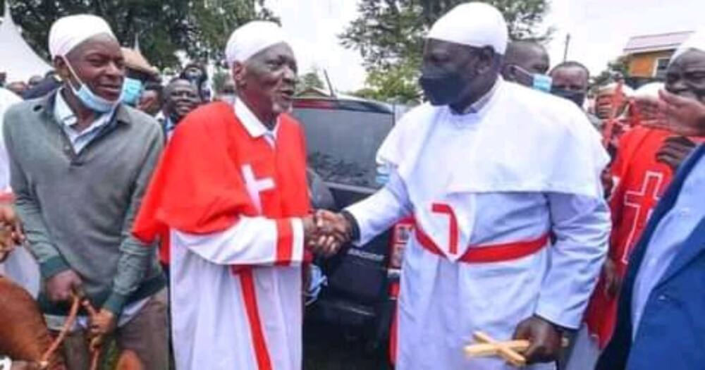 Shem Shamalla (l) greeting Deputy president William Ruto. Photo: William Ruto.