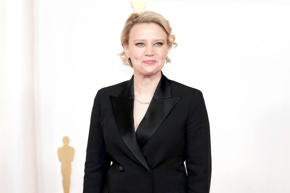 Kate McKinnon attends the 96th Annual Academy Awards