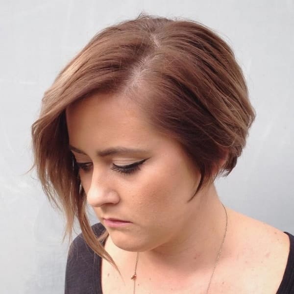 fuller figure short hairstyles for chubby faces and double chins