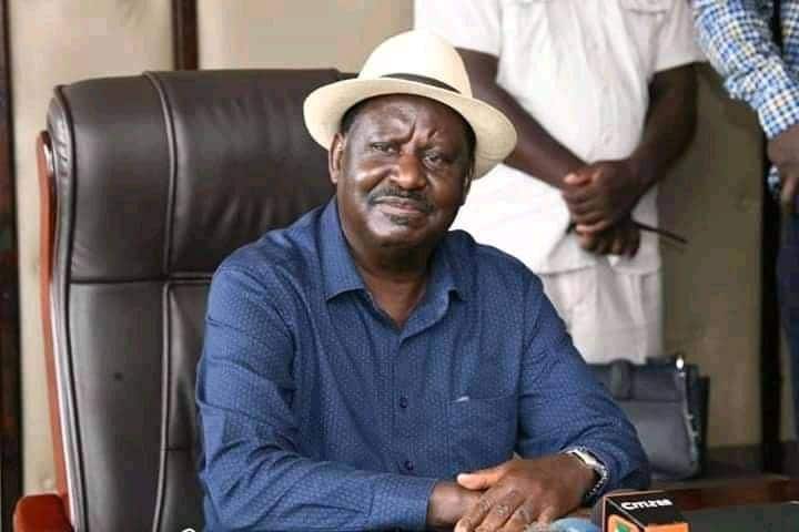 Raila Odinga amsaka kijana wa kidato cha 3 aliyemuokoa kutoka kwa makucha ya serikali