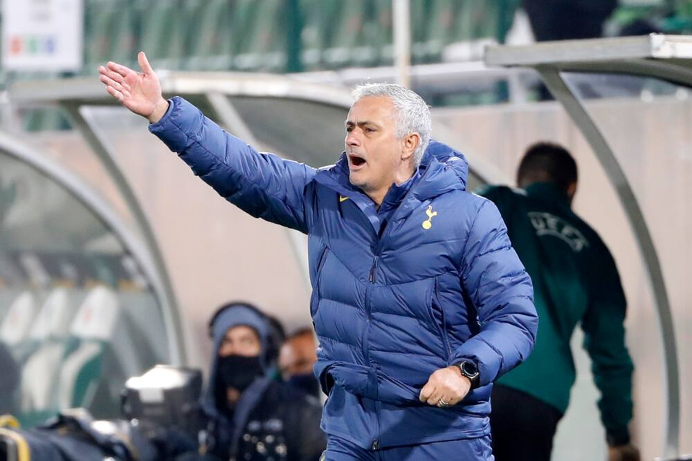 Jose Mourinho Apiganiwa na Vilabu 2 Vikuu Baada ya Kufukuzwa Tottenham