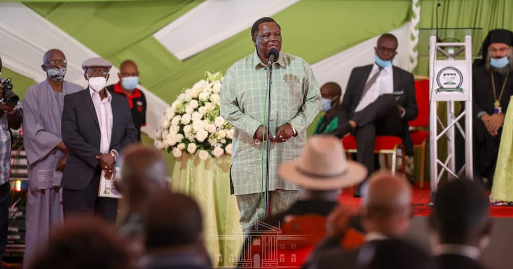 Atwoli, Malala challenge Uhuru to crack the whip on rebel Jubilee members: “Take charge”