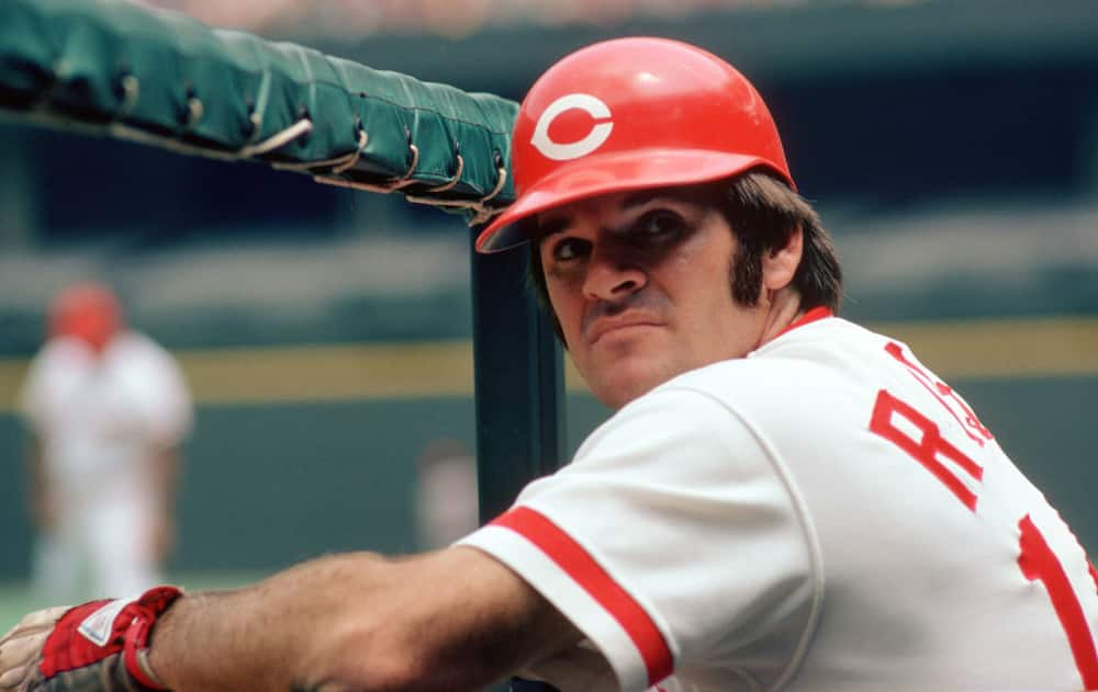 Mar 05, 1979 - Cincinnati, Ohio, USA - With her husband recently signed  with the Philadelphia Phillies, Pete Rose's wife KAROLYN ROSE checks the  hair style of daughter FAWN ROSE as she