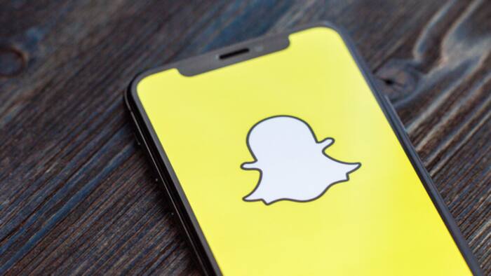 Do group chats increase Snap score: what you should know