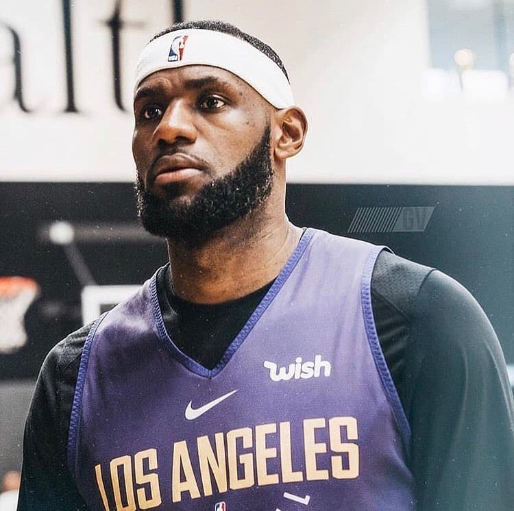 how much money does Lebron James earn?