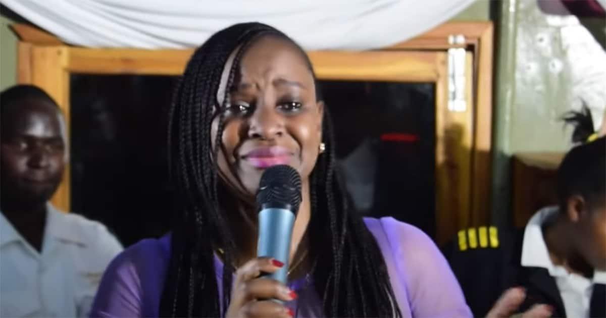 Kanze Dena Emotionally Wishes Mum, Dad Were Alive to See Her Success ...