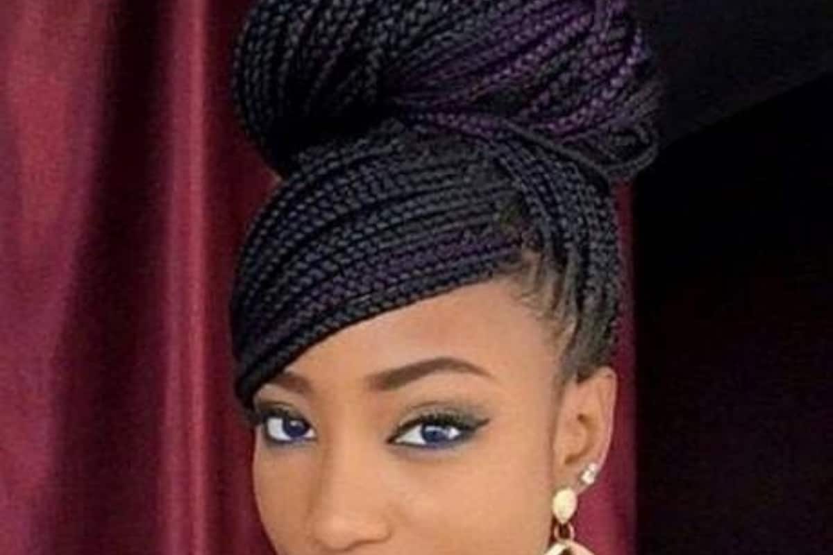 Learn How to Hide a Big Forehead With Braids Using These Styles