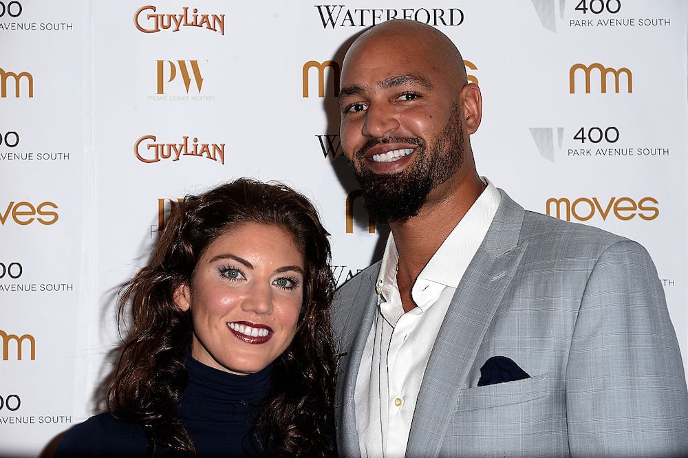 Hope Solo and husband Jerramy Stevens announce birth of twins