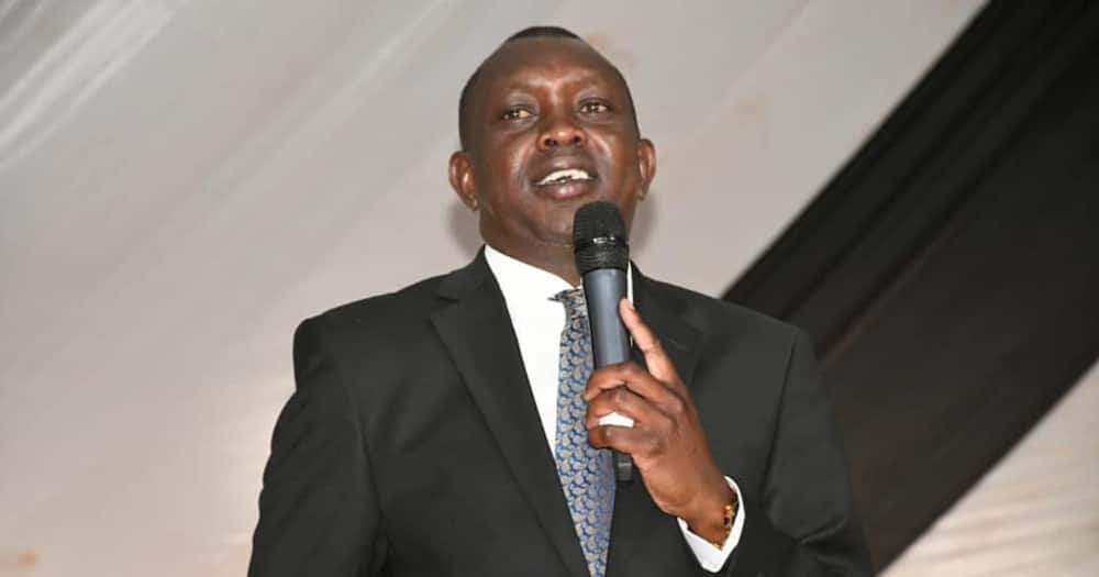Kapseret MP Oscar Sudi has told off his critics who claim he is not academically qualified.