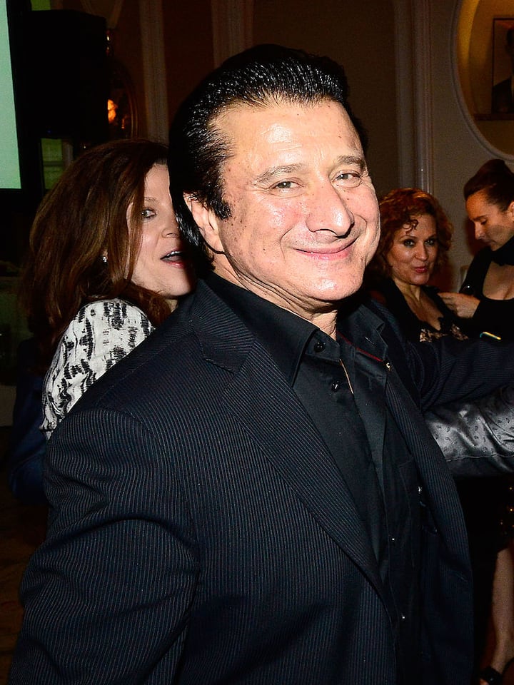 Who is Steve Perry's wife, and how many times has he been married? Tuko.co.ke