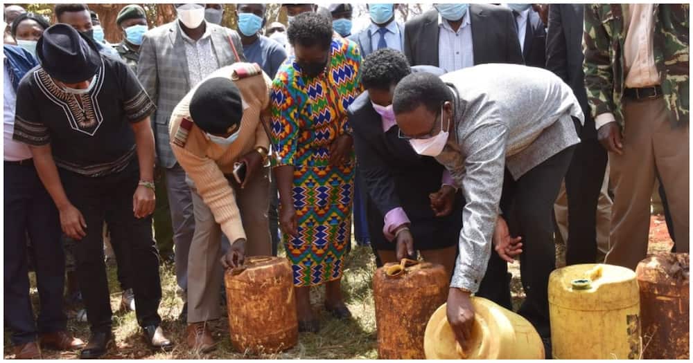 4 people were reported dead while 13 others are admitted after taking illicit brew in Kimilili, Bungoma county.