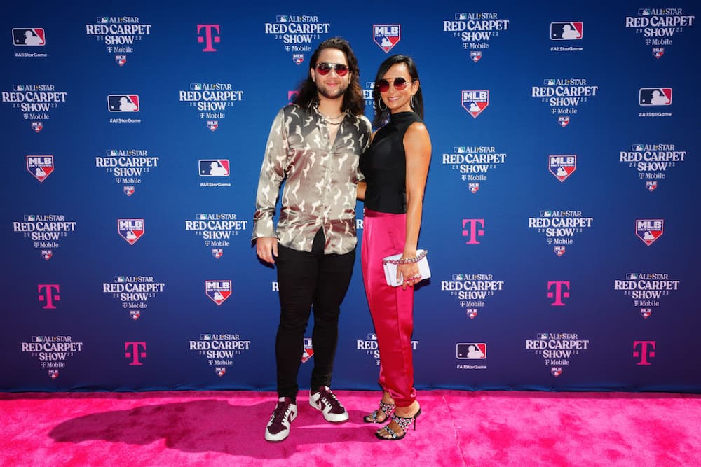 Who are Bo Bichette's parents, Dante Bichette and Mariana Bichette?