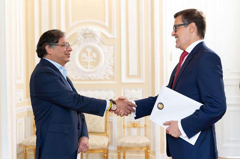 Venezuela's new ambassador to Colombia, Felix Plasencia (R), was received by President Gustafo Petro in Bogota
