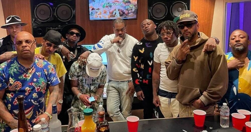 Diamond interacting with America's top rappers and producers.