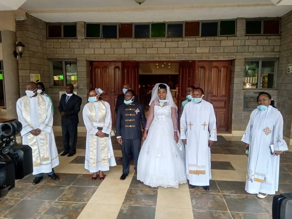 30-minute wedding: Kenyan couple wed with only 15 guests, no kissing