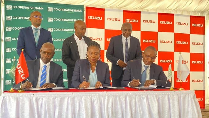 Coop Bank and Isuzu officials during signing of Isuzu East Africa and Cooperative Bank Vehicle Financing Deal