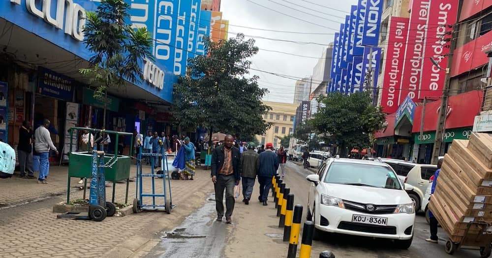 Wakenya Wasimulia Yaliyowakumba Wakinunua Vyombo vya Umeme Luthuli Avenue