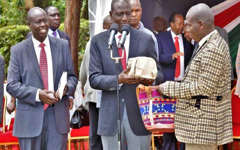 William Ruto welcomes Catholic church's decision to accept donations via cheques, mobile money