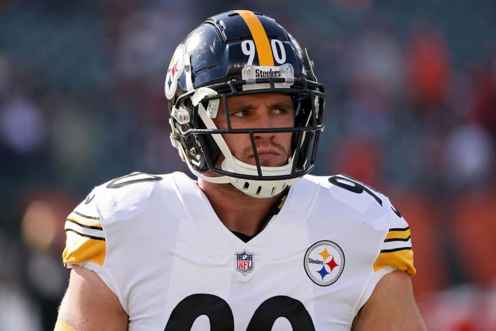 Steelers LB T.J. Watt, former Wisconsin soccer star Dani Rhodes