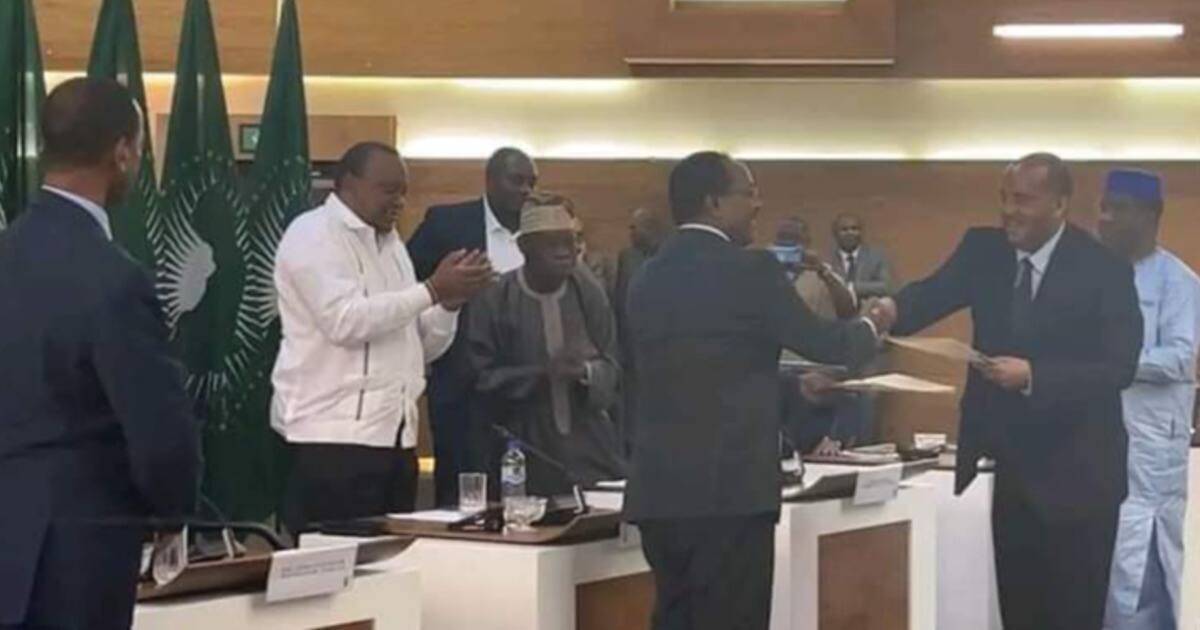 Ethiopian Gov't, Tigray Forces Agree To End Fighting After 2 Years Of ...